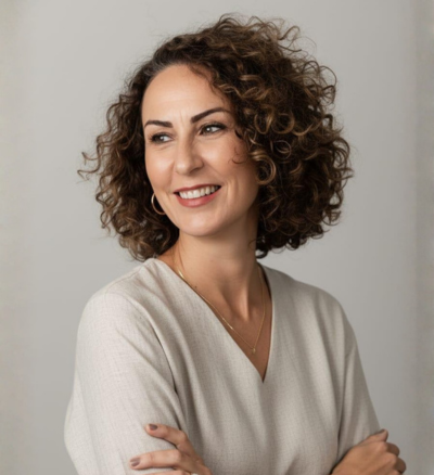 LUCIANA FRAST